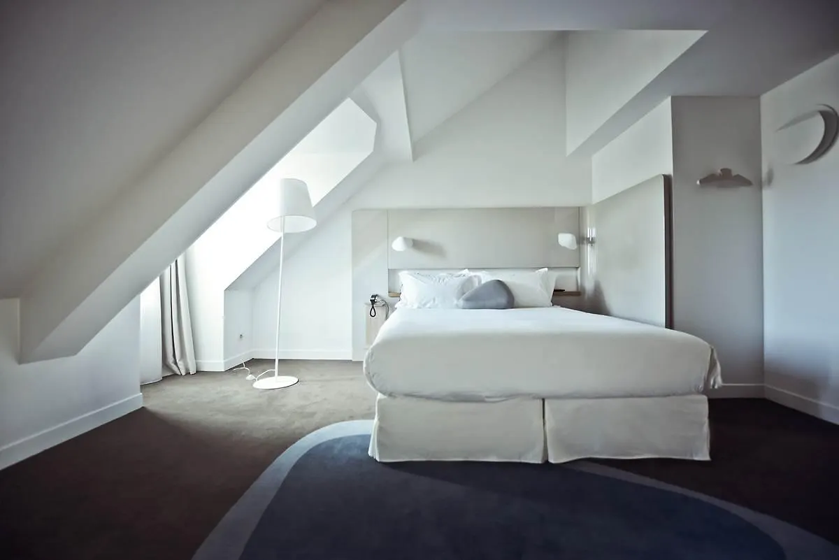 Hotell Le Marcel Gare De L'est 4*