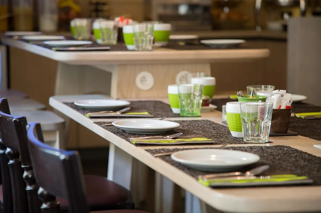 Le Marcel Gare De L'est Hotell